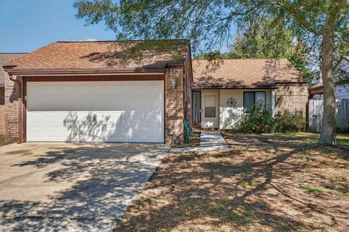 1020 Alderwood Way, Niceville, FL, 32578-1145 | Card Image