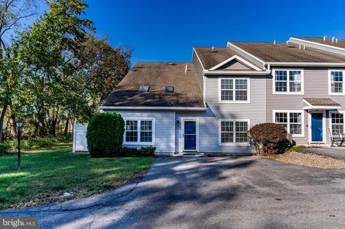 60 Courtyard Dr, CARLISLE, PA, 17013-4907 | Card Image