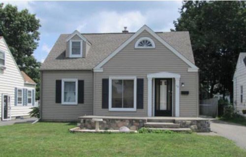 50 Pleasant Ave, Battle Creek, MI, 49015-2048 | Card Image