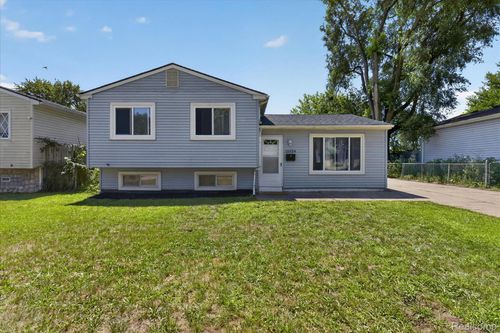 15924 Orchard St, Romulus, MI, 48174-2934 | Card Image