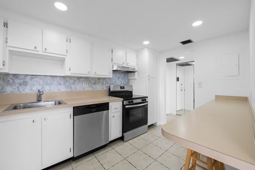 303-2781 Taft St, Hollywood, FL, 33020-2955 | Card Image