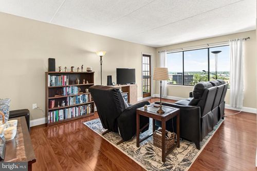 1122-6300 Stevenson Ave, ALEXANDRIA, VA, 22304-3585 | Card Image