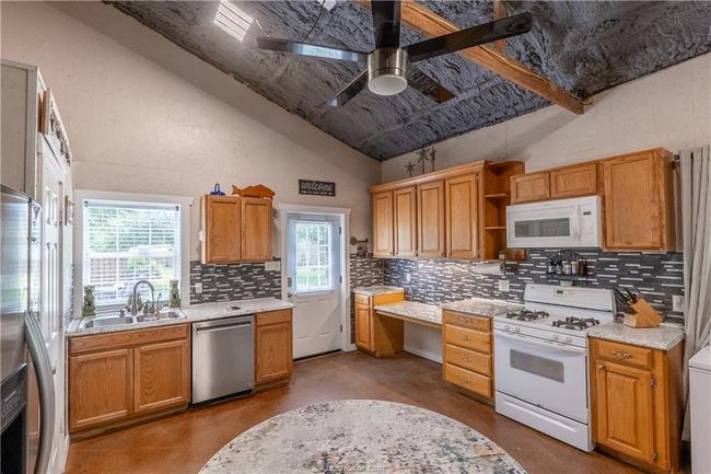 6443 Hardy Weedon Rd, House other with 3 bedrooms, 2 bathrooms and 1 parking in College Station TX | Image 35