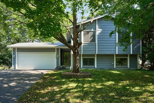 9863 Balmoral Ln, Eden Prairie, MN, 55347-3125 | Card Image