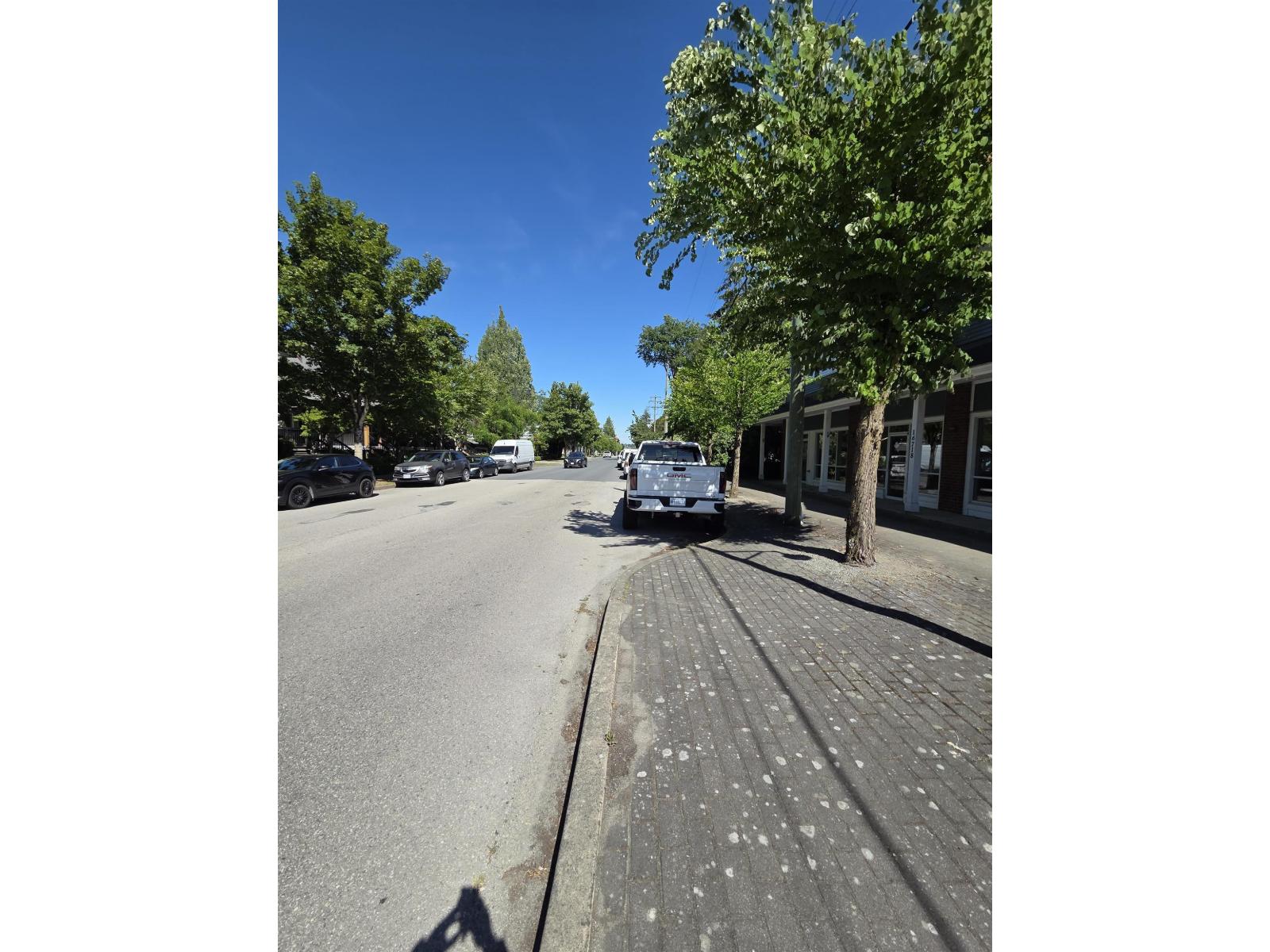 Commercial Sale in Surrey 3