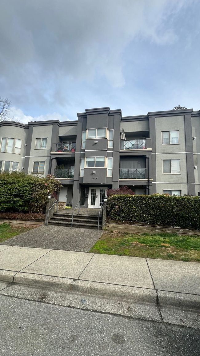 104 - 2345 Central Avenue, Condo with 1 bedrooms, 1 bathrooms and 1 parking in Port Coquitlam BC | Image 1