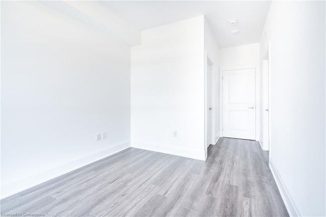902 - 450 Dundas St E, House attached with 2 bedrooms, 2 bathrooms and 2 parking in Hamilton ON | Image 35