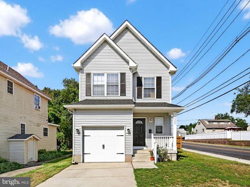 300 Saunders Ave, BELLMAWR, NJ, 08031-2216 | Card Image