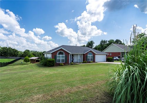 925 E Lowell Ave, Cave Springs, AR, 72718-8425 | Card Image