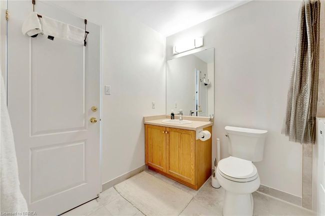 88 Foxborough Dr, Townhouse with 3 bedrooms, 2 bathrooms and 3 parking in Ancaster ON | Image 16