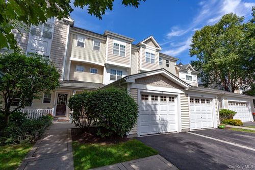 212 Viewpoint Ter, Peekskill, NY, 10566-6203 | Card Image