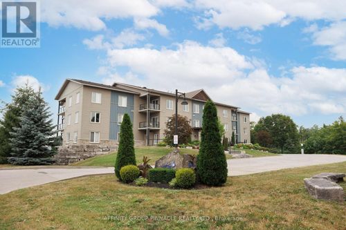 105-94 Francis Street, Kawartha Lakes (Fenelon Falls), ON, K0M1N0 | Card Image