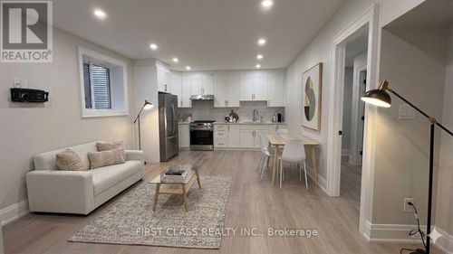 107 Lankin Boulevard, Toronto (East York), ON, M4J4X2 | Card Image