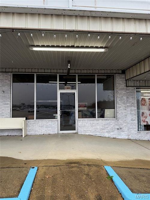 2188 N Westwood Blvd, Poplar Bluff, MO, 63901-2440 | Card Image