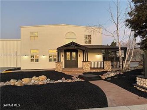 428 N Curry St, Tehachapi, CA, 93561-1314 | Card Image