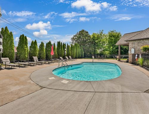 253 Dorchester Cir, Clarksville, TN, 37043-6380 | Card Image