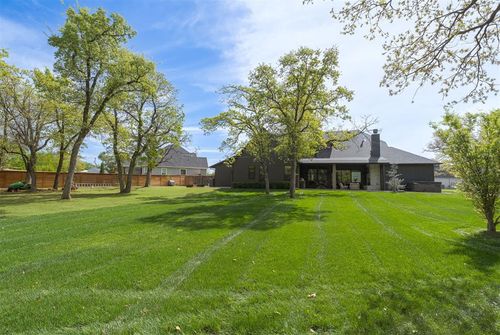 251 Old Farm Road, Edmond, OK, 73034 | Card Image