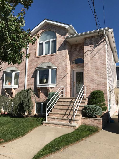 67 Robinson Ave, Staten Island, NY, 10312-6502 | Card Image