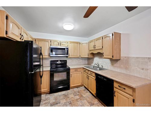 unit-8b-725 S Alton Way, Denver, CO, 80247-1821 | Card Image