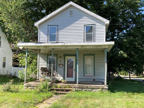 201 Franklin St, Corry, PA, 16407-1506 | Card Image