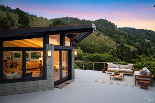 125 Laurel Ave, Stinson Beach, CA, 94970-9712 | Card Image