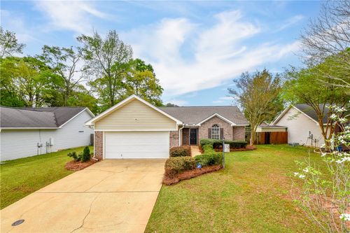 993 Pleasant Ave, Auburn, AL, 36832-3631 | Card Image