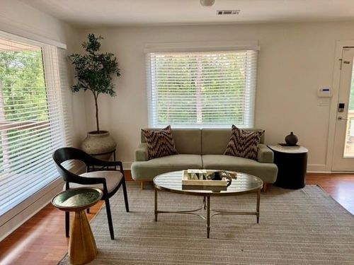 1685 Chevron Way, Sandy Springs, GA, 30350-4431 | Card Image