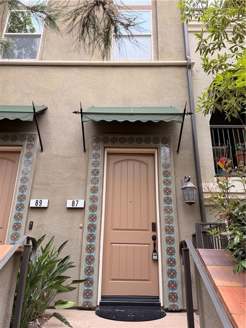 87 Plateau, Irvine, CA, 92618 | Card Image
