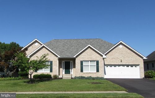 213 Megan Dr, BEAR, DE, 19701-2090 | Card Image