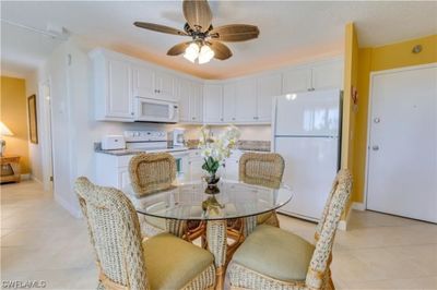 208 - 7330 Estero Boulevard, Condo with 1 bedrooms, 1 bathrooms and null parking in Fort Myers Beach FL | Image 2