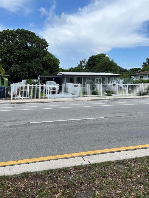 16430 Nw 22nd Ave, Miami Gardens, FL, 33054-6650 | Card Image