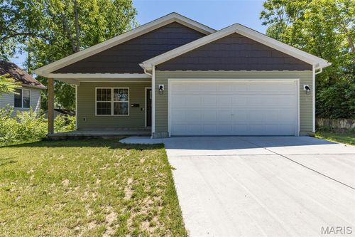 114 S 4th St, Festus, MO, 63028-2209 | Card Image