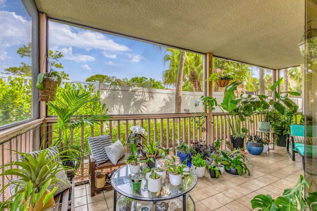 405 Brackenwood Ln S, Condo with 2 bedrooms, 2 bathrooms and null parking in Palm Beach Gardens FL | Image 35