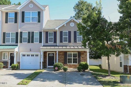 8843 Thornton Town Pl, Raleigh, NC, 27616-8064 | Card Image