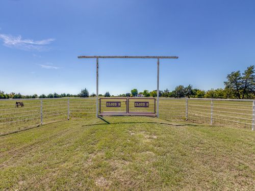 Lot 1 Mt Pleasant Road, Valley View, TX, 76272 | Card Image