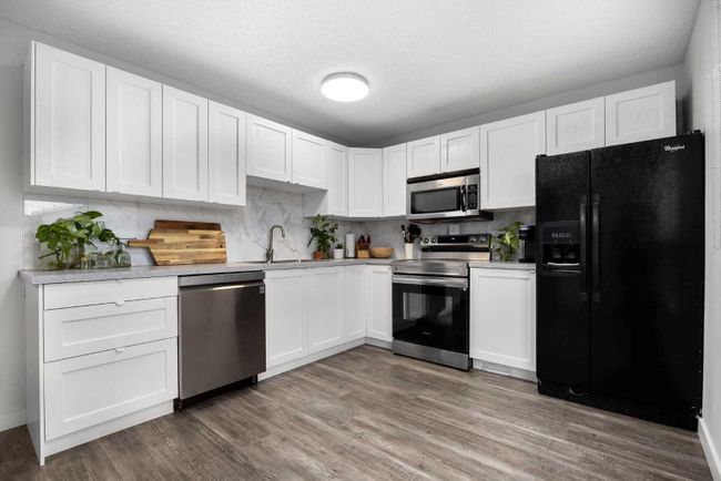 74 Queen Anne Close Se, Home with 3 bedrooms, 2 bathrooms and 2 parking in Calgary AB | Image 8