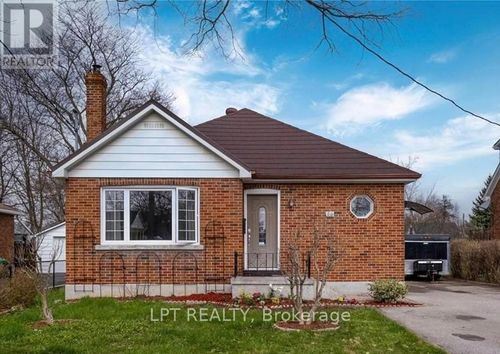 20 Gregory St, Brampton, ON, L6Y1G1 | Card Image