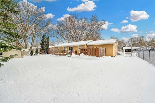 195 Ash Street, Oregon, WI, 53575 | Card Image