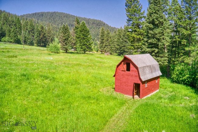 14470 Cottonwood Canyon Rd, House other with 2 bedrooms, 1 bathrooms and null parking in Bozeman MT | Image 17