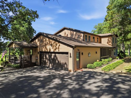 8178 Oakville Rd, MOUNT CARROLL, IL, 61053-9221 | Card Image