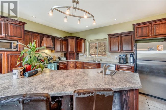 3829 Aaron Rd, House other with 2 bedrooms, 2 bathrooms and 3 parking in Bonnington BC | Image 13