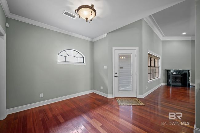 Entrance Foyer | Image 8