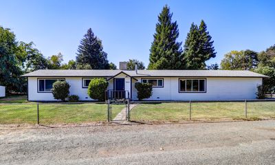 7924 Greenfield Street, House other with 3 bedrooms, 2 bathrooms and null parking in Redding CA | Image 3