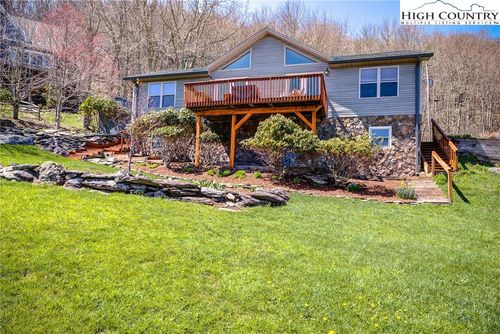 129 Swiss Ln, Sugar Mountain, NC, 28604-9176 | Card Image