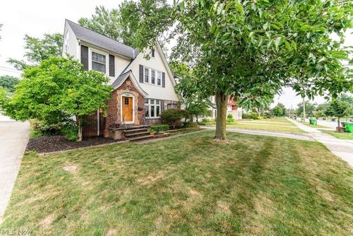 1632 Oakmount Rd, South Euclid, OH, 44121-4006 | Card Image