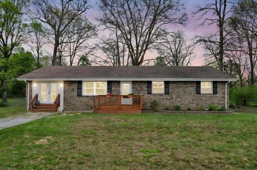 29 Edgewood Cir, Fort Oglethorpe, GA, 30742-3011 | Card Image