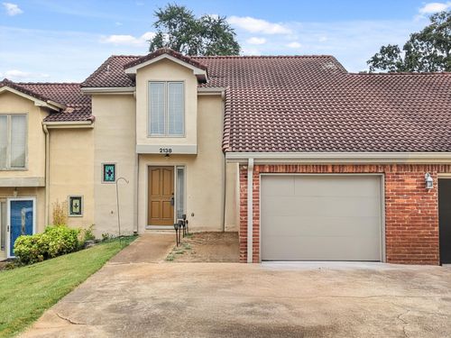 2138 Vaden Village Dr, Chattanooga, TN, 37421-2461 | Card Image