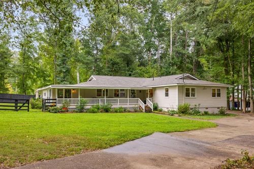 285 Air Acres Way, Woodstock, GA, 30188-2910 | Card Image