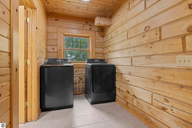 9644 Guenthardt Rd, House other with 5 bedrooms, 2 bathrooms and null parking in Manistee MI | Image 27