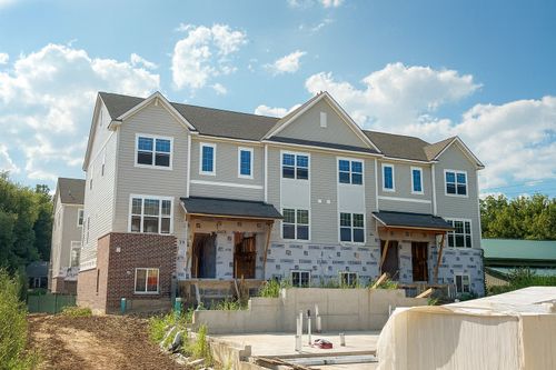 180 Lilah Court, Des Plaines, IL, 60016 | Card Image